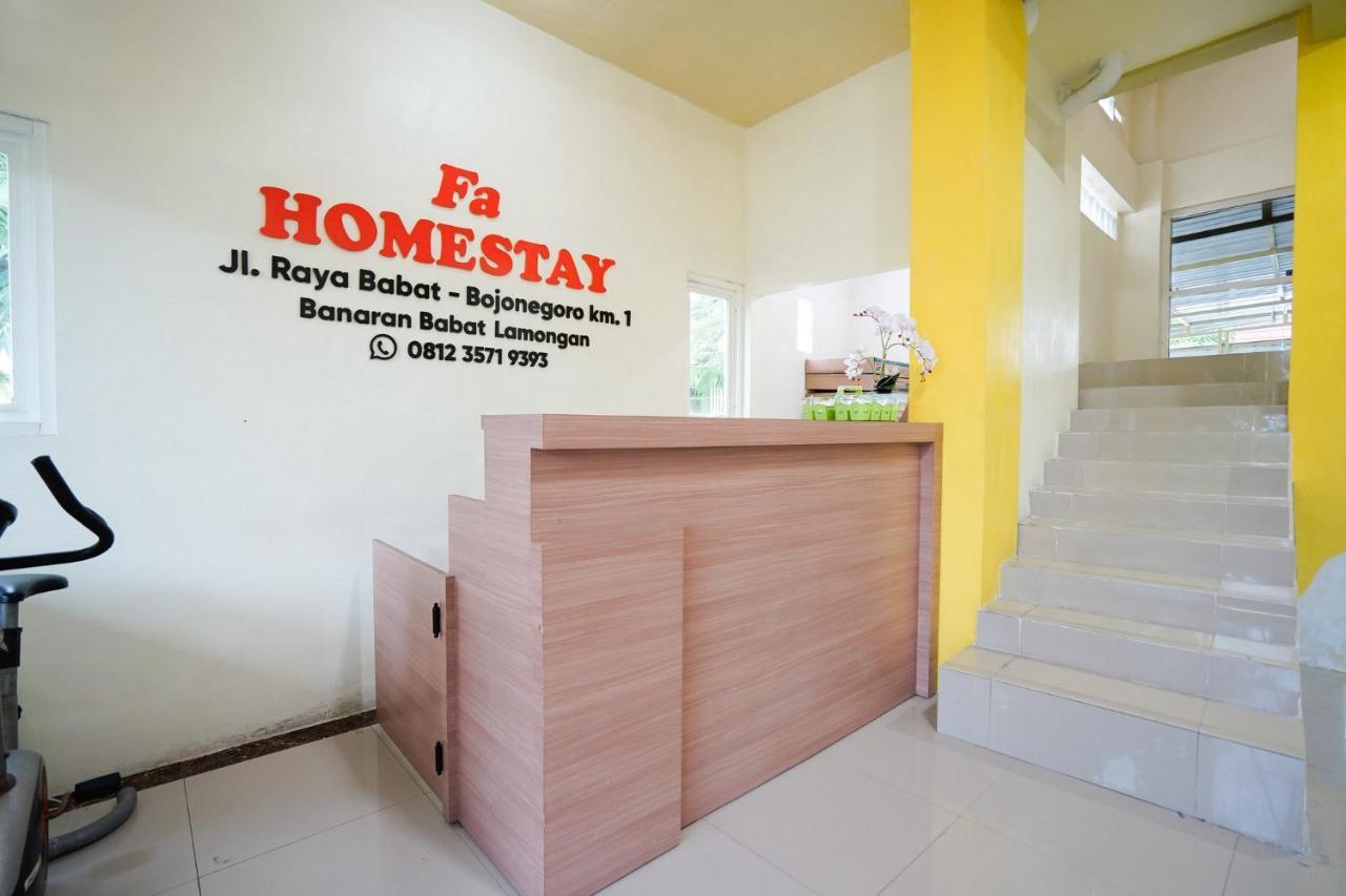 Fa Homestay Syariah At Babat Lamongan Mitra Reddoorz Екстериор снимка